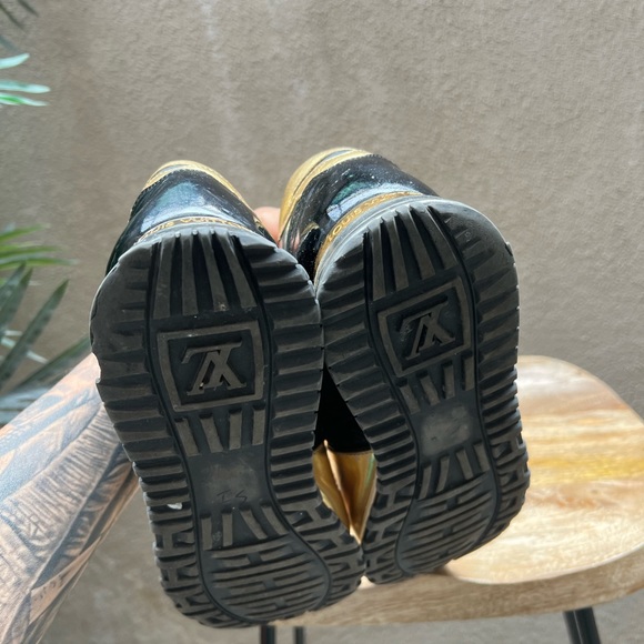 Louis Vuitton Runaway Trainer - Picture 4 of 7